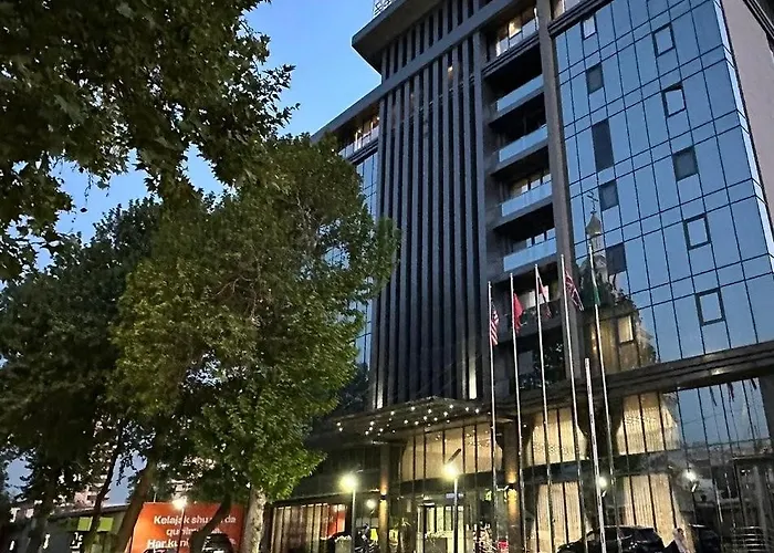 Mir Luxe Plaza